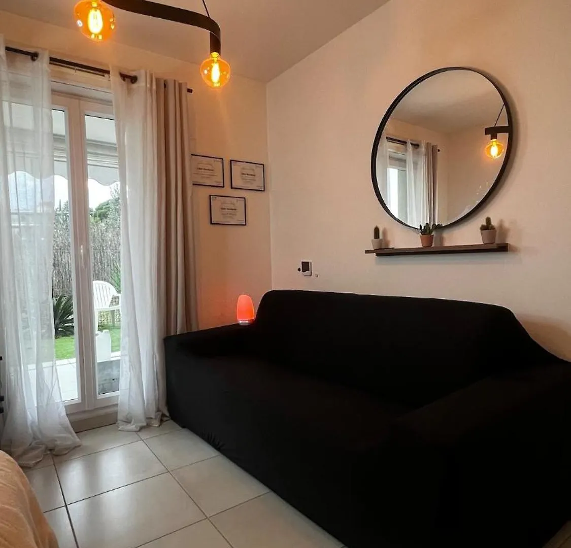 Sea View Apartment 2 Bedrooms Saint-Laurent-du-Var
