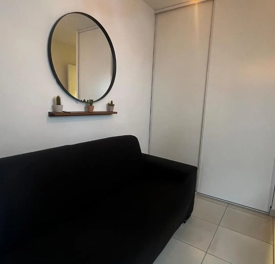 Sea View Apartment 2 Bedrooms Saint-Laurent-du-Var France