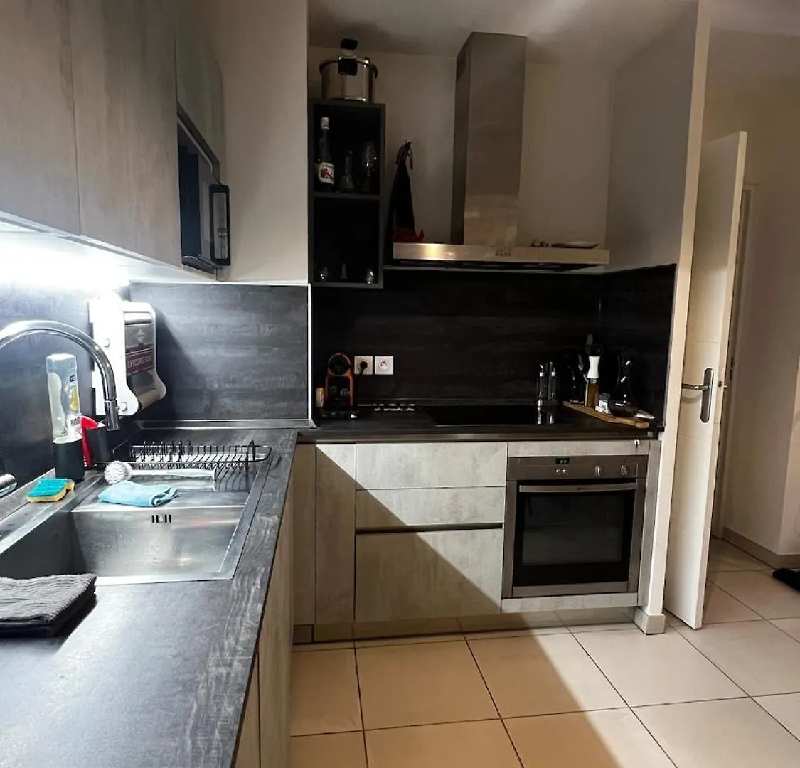 Sea View Apartment 2 Bedrooms Saint-Laurent-du-Var